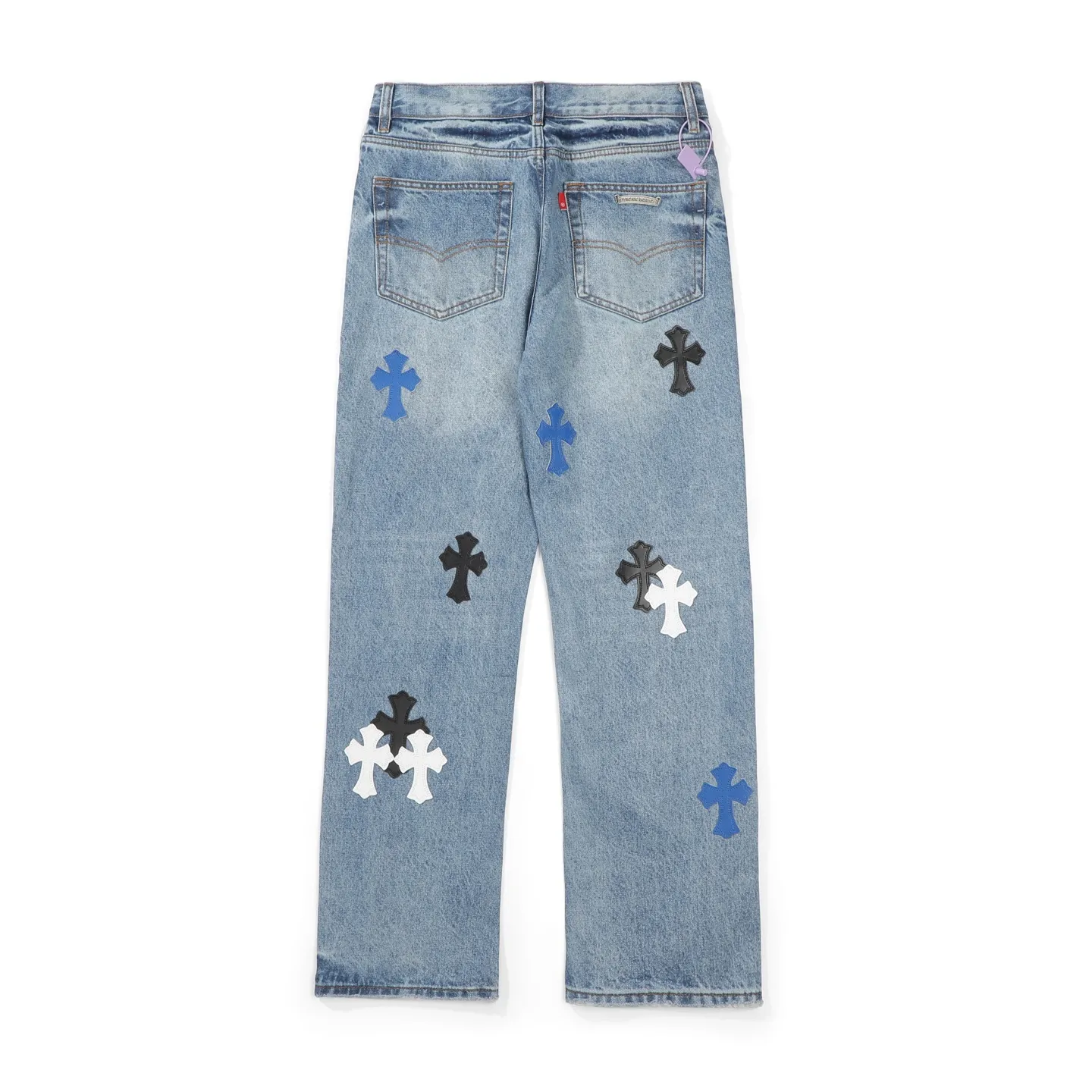 P270 Chrome Hearts CH Cross embroidered distressed jeans Top ceiling quality 100% version correct version is coming!  Believe me this must be the best quality you will ever come across! ! Excellent value for money! !  Styles with different washes and textures are very friendly to people with thin legs and thick legs. The straight version is very flattering to the shape of the legs. The moderate length is timeless and easy to match. It is the basis of various styles and a must-have in the wardrobe! ! Add a little stacking to easily control this year's popular clean fit fabric. The fabric is stiff but the upper body is soft without losing texture. The sides and cuffs of some styles have a bone-wash effect. It's really hard not to love it! The outfit effect is immediate! ✅Correctly customize the Croxin metal leather label on the back panel. It is not sold directly with the cross on the finished jeans. 1:1 copying strives for excellence and the details are perfectly grasped. ✅The cross leather label is clear and smooth. Exquisite turning top craftsmanship. ✅Buttons, zippers and hardware are all customized versions of the Croxin LOGO. ✅High-cost washing process. Size: 28 30 32 34 36 (5 sizes)